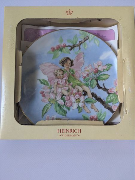 Вінтажна колекційна тарілка &laquo;The Apple Blossom Fairy&raquo; (Фея яблуневого цвіту) від Heinrich (Villeroy & Boch) TR-00143 фото