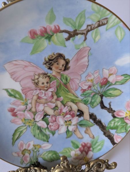 Вінтажна колекційна тарілка &laquo;The Apple Blossom Fairy&raquo; (Фея яблуневого цвіту) від Heinrich (Villeroy & Boch) TR-00143 фото
