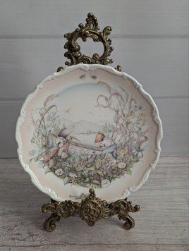Тарілка настінна, Royal Doulton, серія "THE WIND IN THE WILLOWS" ("ВІТЕР У ВЕРБАХ"), 1984 рік. TR-0014 фото