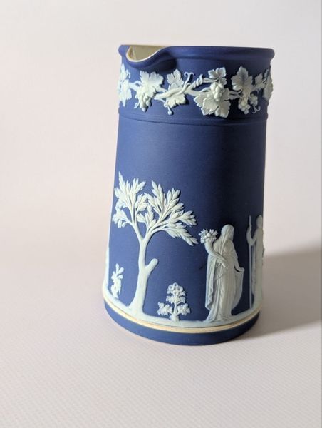 Антикварний глечик Wedgwood яшмова порценяла Музи та Виноградна лоза, Англія, 1870-1880 рр. W-00103 фото