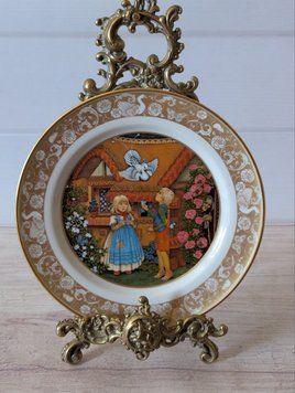 Тарілка настінна, серія казки Братів Грімм, "Гензель і Гретель", Franklin Porcelain (Franklin Mint), Західна Німеччина, Баварія, 1978 рік. TR-0083 фото