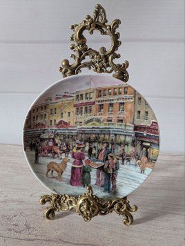 Тарілка настінна "Christmas Cries of London", The Mince Pie Seller, Davenport, Англія, 1992 рік. TR-0065 фото