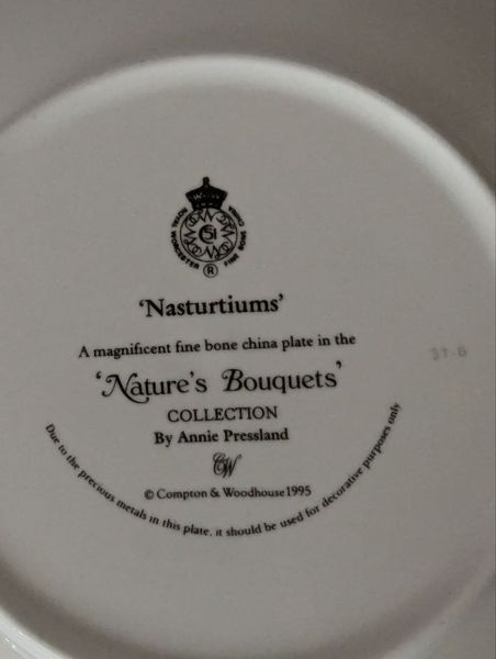 Тарілка настінна, Royal Worcester, серія "Natures Bouquet", Англія, 1995 рік TR--0027 фото