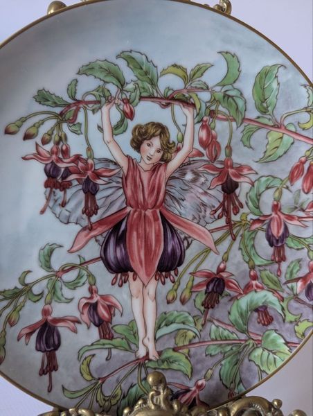 Гармонія вікторіанського лісу: Колекційна порцелянова тарілка &laquo;The Fuchsia Fairy&raquo; (Heinrich by Villeroy & Boch, з 1982 по 1985 роки) TR-00135 фото